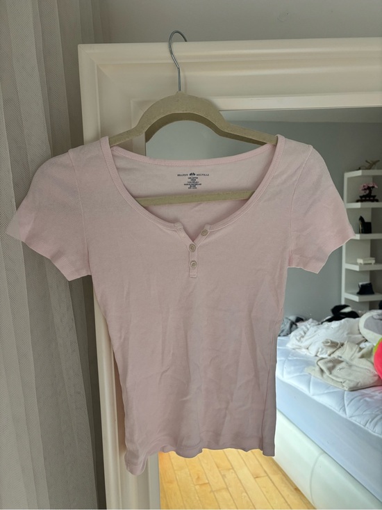 Brandy Melville Tops - BRANDY MELVILLE baby pink tee